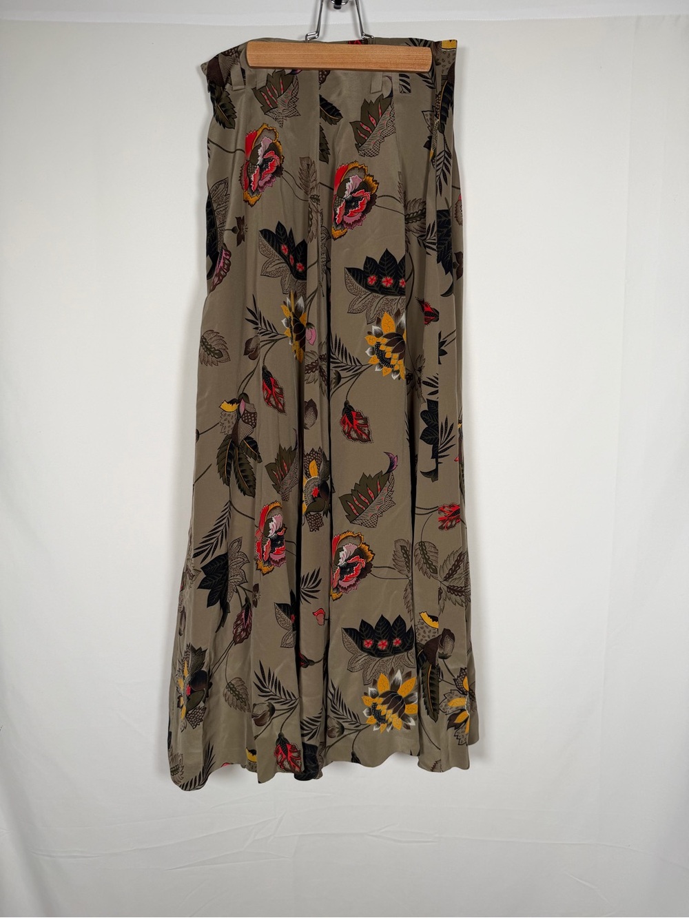 Ellen Tracy Olive Floral Maxi Skirt with Black, Red & Yellow Motifs
